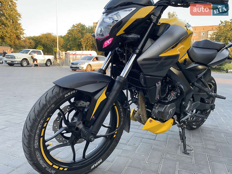 Мотоцикл Классик Bajaj Pulsar NS200 2021 в Каменец-Подольском
