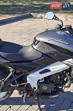 Мотоцикл Без обтікачів (Naked bike) Bajaj Pulsar NS200 2021 в 