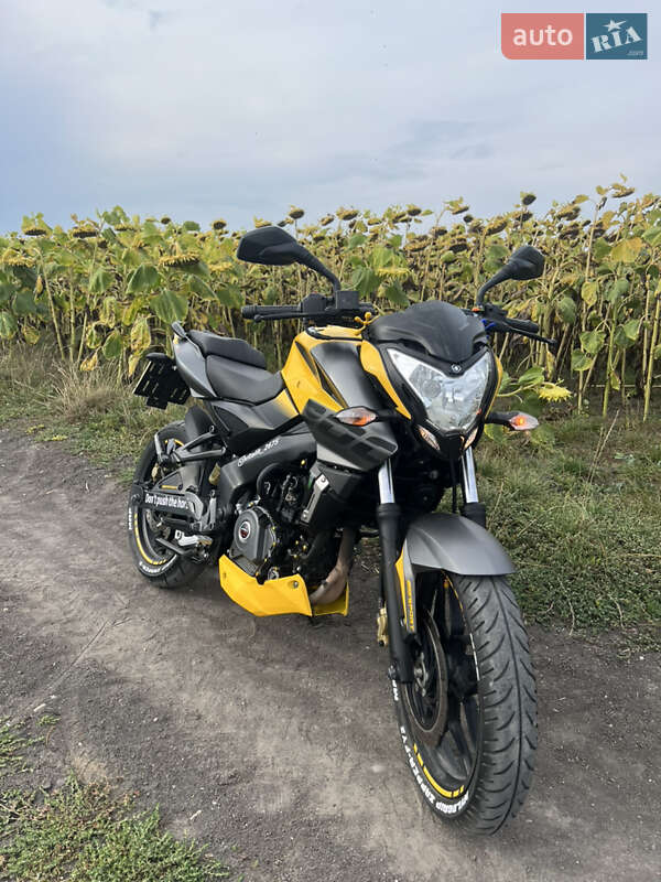 Мотоцикл Классик Bajaj Pulsar NS200 2018 в Рава-Русской