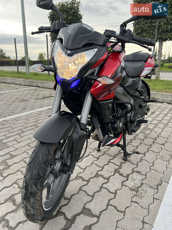 Мотоцикл Без обтікачів (Naked bike) Bajaj Pulsar NS200 2024 в 