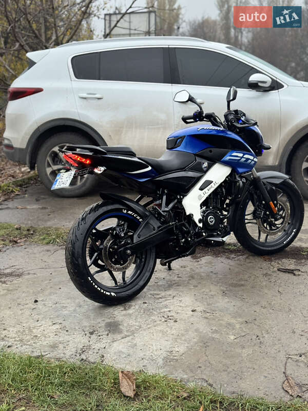 Мотоцикл Без обтекателей (Naked bike) Bajaj Pulsar NS200 2023 в Терновке