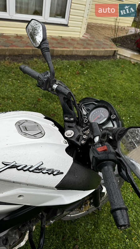 Мотоцикл Классік Bajaj Pulsar NS200 2020 в Снятині