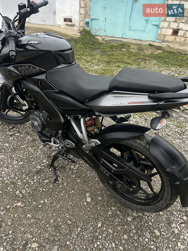 Мотоцикл Без обтекателей (Naked bike) Bajaj Pulsar NS200 2019 в Новоднестровске фото 14 Мотоцикл Без обтекателей (Naked bike) Bajaj Pulsar NS200 2019 в Новоднестровске