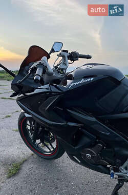 Мотоцикл Многоцелевой (All-round) Bajaj Pulsar RS200 2017 в 