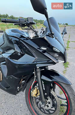 Мотоцикл Многоцелевой (All-round) Bajaj Pulsar RS200 2017 в 