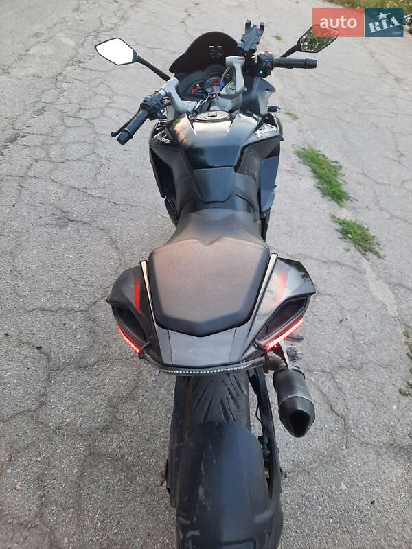 Мотоцикл Супермото (Motard) Bajaj Pulsar RS200 2017 в Запоріжжі