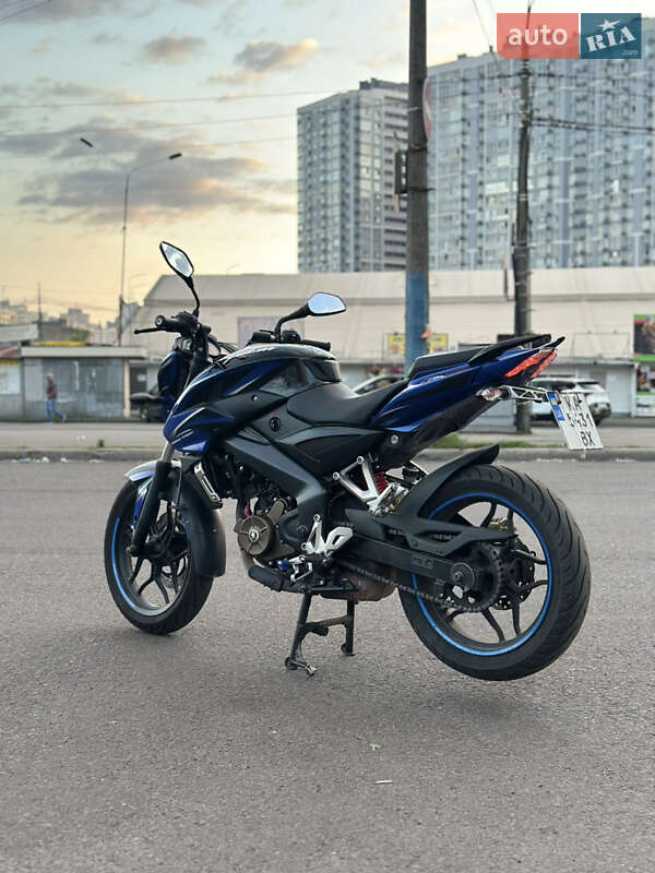 Bajaj Pulsar 2016