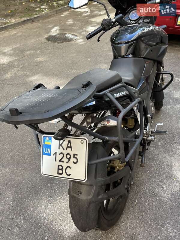 Мотоцикл Классік Bajaj Pulsar 2014 в 
