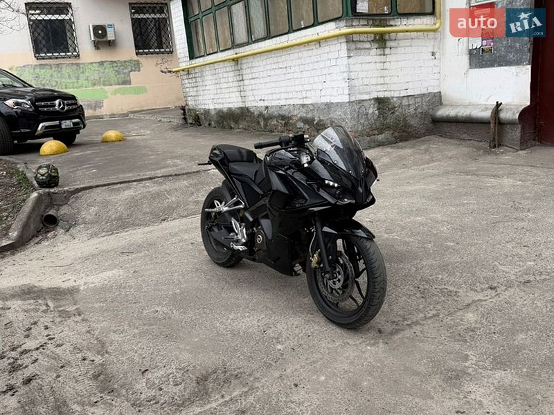 Bajaj Pulsar 2016