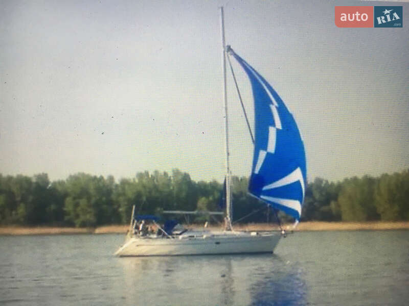 Парусна яхта Bavaria Holiday 2000 в Києві