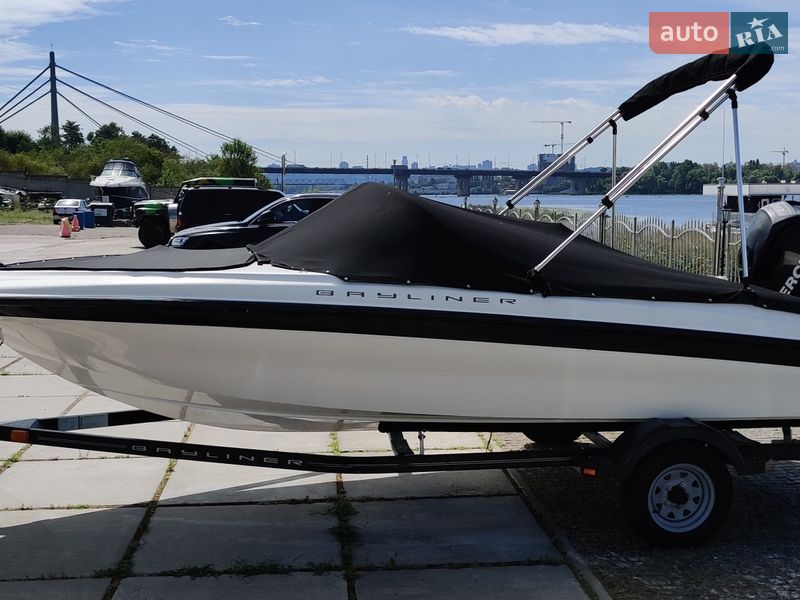 Катер Bayliner 160 2012 в Киеве фото 2 Катер Bayliner 160 2012 в Киеве