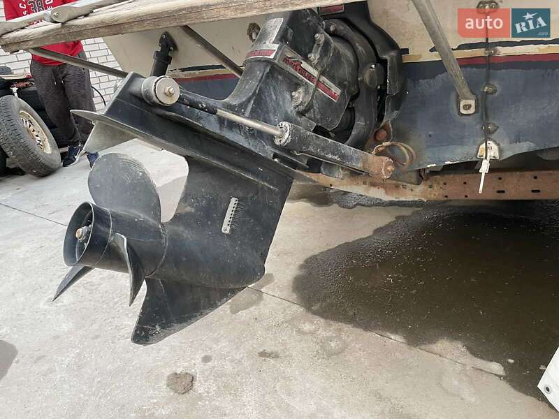 Катер Bayliner 2252 1984 в Киеве фото 7 Катер Bayliner 2252 1984 в Киеве