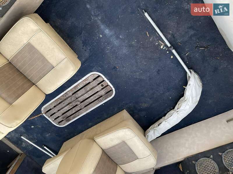 Катер Bayliner 2252 1984 в Киеве фото 27 Катер Bayliner 2252 1984 в Киеве