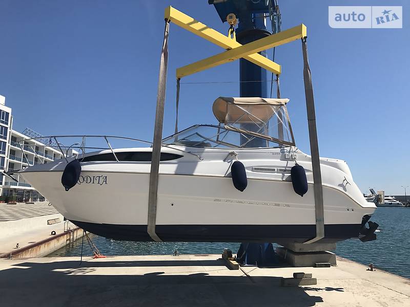 Моторна яхта Bayliner 2455 2001 в Одесі
