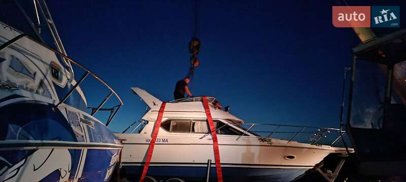 Моторная яхта Bayliner 2859 1999 в Кельменцах