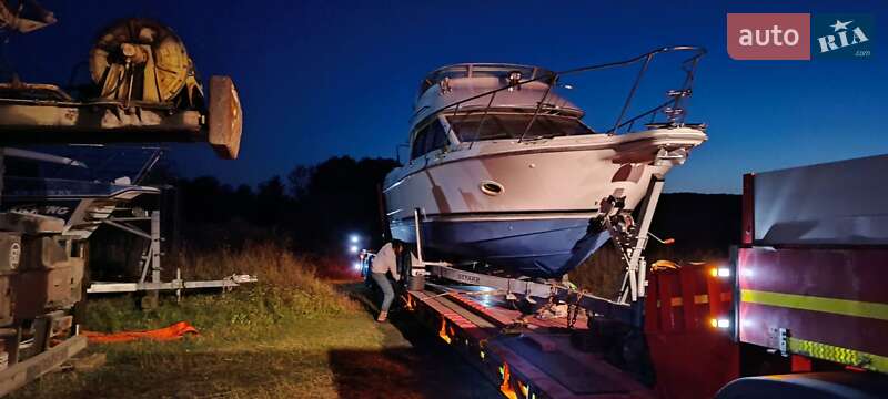 Моторная яхта Bayliner 2859 1999 в Кельменцах