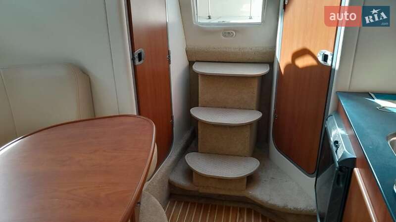 Моторная яхта Bayliner 305 2008 в Киеве