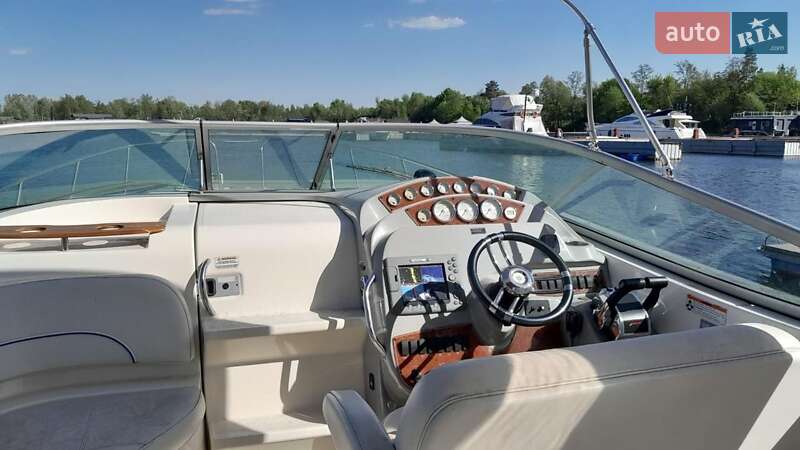 Моторная яхта Bayliner 305 2008 в Киеве