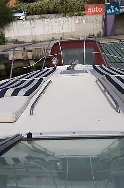 Моторная яхта Bayliner 320 2008 в Киеве