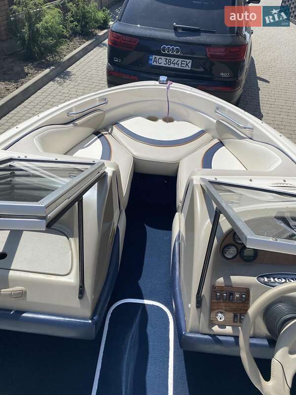 Катер Bayliner Capri 1995 в Луцке