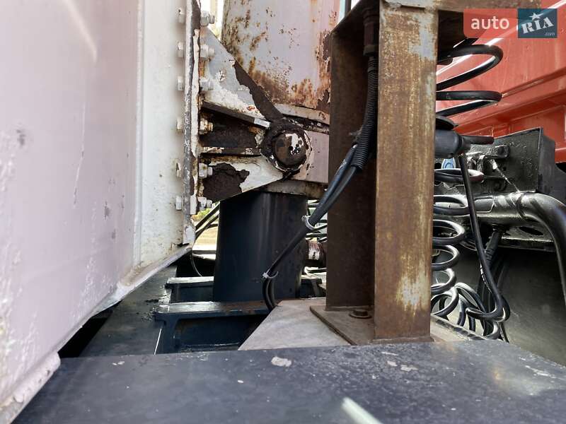 Самоскид причіп Benalu Benalu 2004 в Хусті