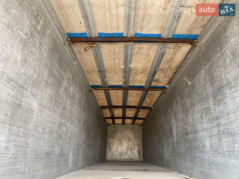 Самоскид причіп Benalu Benalu 2004 в Хусті