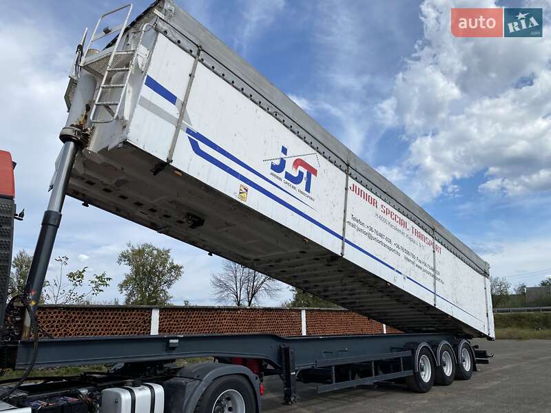 Самоскид причіп Benalu Benalu 2004 в Хусті