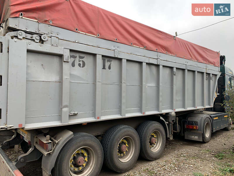 Зерновоз - напівпричіп Benalu Benalu 2004 в Погребище