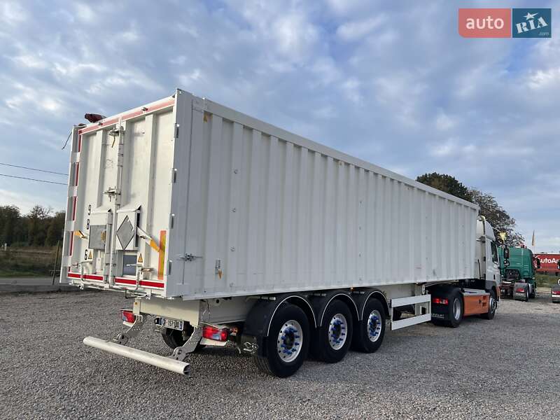 Зерновоз - полуприцеп Benalu Bencere 2013 в Виннице