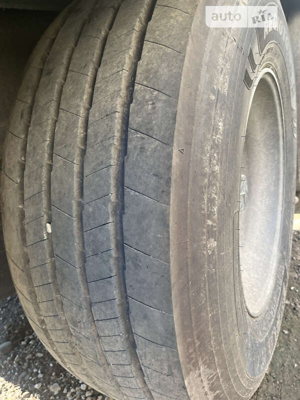 Самоскид напівпричіп Benalu BRD3 2009 в Хусті