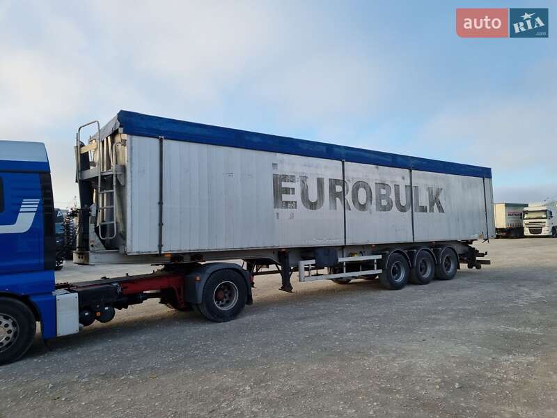 Самосвал полуприцеп Benalu Fruehauh 2010 в Виннице