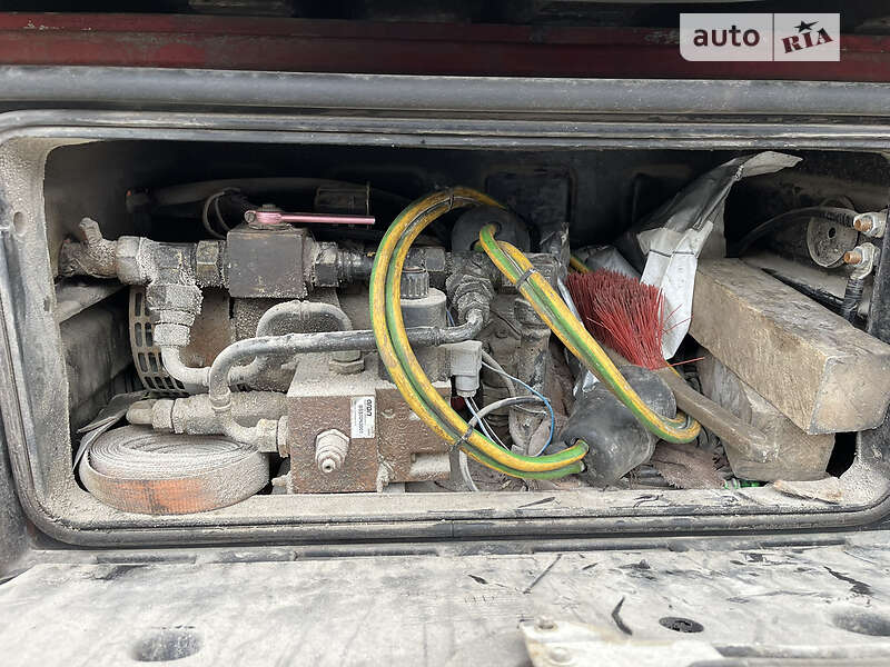 Зерновоз - напівпричіп Benalu Optiliner 2008 в Тячеві