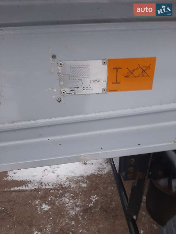 Самосвал полуприцеп Benalu TF34C1 2000 в Виннице