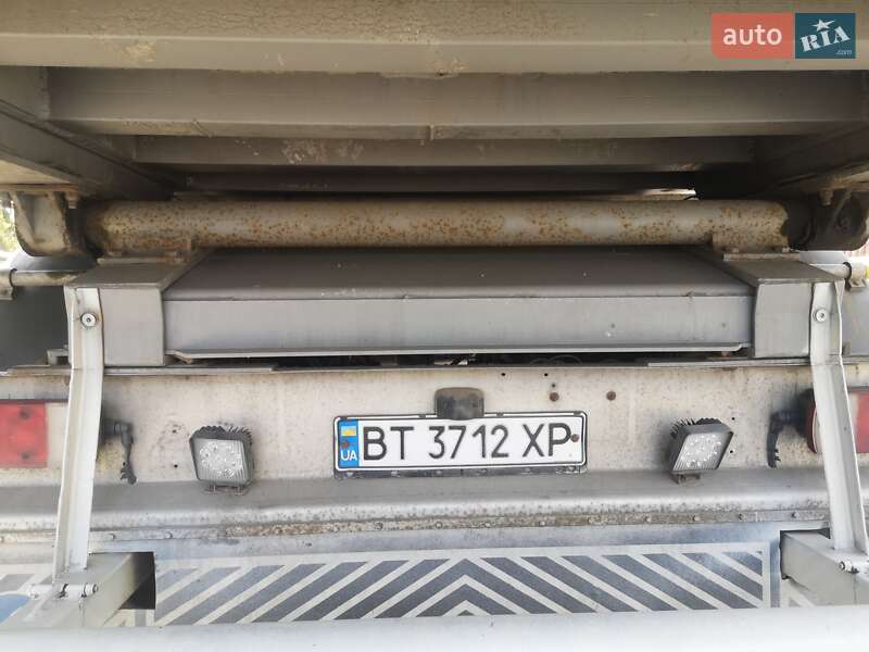 Зерновоз - полуприцеп Benalu TF34C1 1996 в Киеве