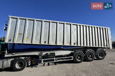 Зерновоз - полуприцеп Benalu TF34C1 2000 в 