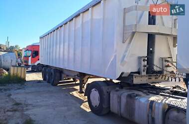 Зерновоз - напівпричіп Benalu TF34C1 1995 в 