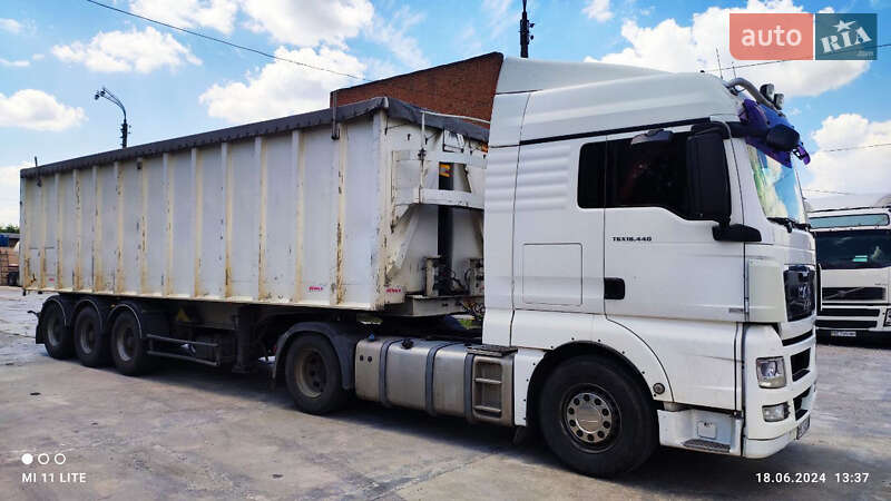 Самоскид напівпричіп Benalu TF34C1 1999 в Миколаєві