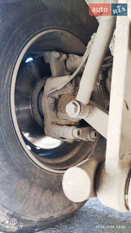 Самоскид напівпричіп Benalu TF34C1 1999 в Миколаєві