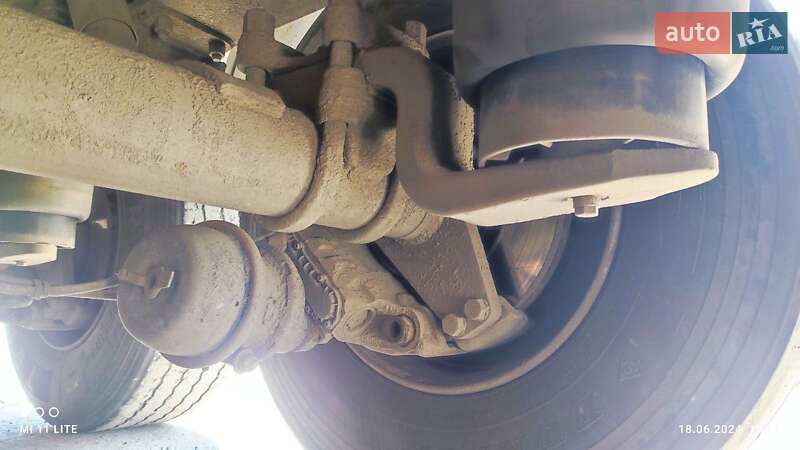 Самоскид напівпричіп Benalu TF34C1 1999 в Миколаєві