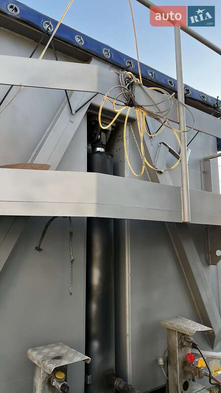 Самосвал полуприцеп Benalu TF34C1 1998 в Киеве