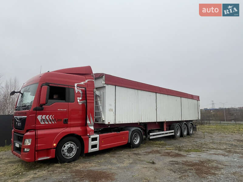 Зерновоз - полуприцеп Benalu TF34C1 1993 в Ровно