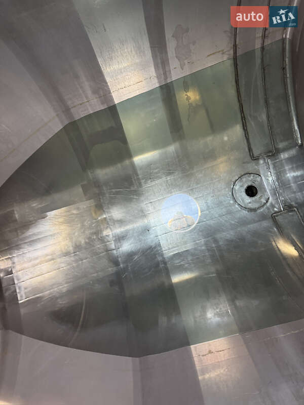 Цистерна напівпричіп Benalu TF 2003 в Одесі