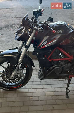 Мотоцикл Без обтекателей (Naked bike) Benelli 251S 2020 в 