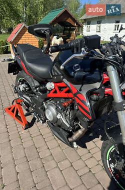 Мотоцикл Без обтекателей (Naked bike) Benelli 302S 2020 в 
