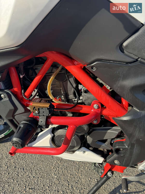 Мотоцикл Без обтекателей (Naked bike) Benelli TNT 25 2016 в Козельщине фото 4 Мотоцикл Без обтекателей (Naked bike) Benelli TNT 25 2016 в Козельщине