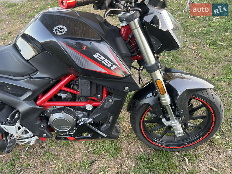 Мотоцикл Без обтекателей (Naked bike) Benelli TNT 25 2020 в Чернигове