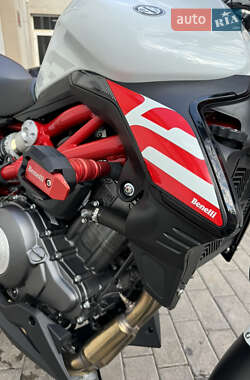 Мотоцикл Без обтекателей (Naked bike) Benelli TNT 302S 2019 в 