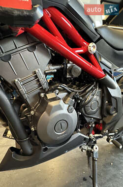 Мотоцикл Без обтекателей (Naked bike) Benelli TNT 302S 2019 в 