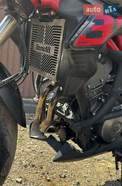 Мотоцикл Без обтекателей (Naked bike) Benelli TNT 302S 2020 в 