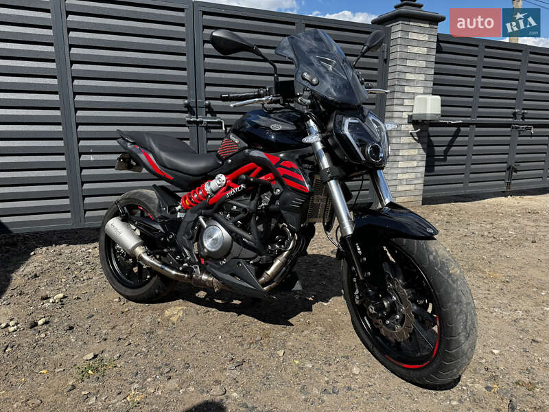 Мотоцикл Без обтекателей (Naked bike) Benelli TNT 302S 2020 в Валках